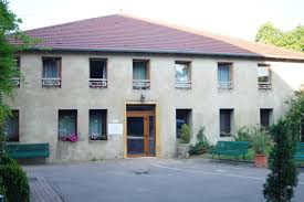 Permettre à l'étudiante ou à l'étudiant : Centre De Post Cure A Maizeroy 57530 Place De L Eglise Adresse Horaires Telephone 118000 Fr