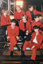 This is a community where everyone can express their love for the kpop group bts. Pin By Emmampigen On Wa Foto Bts Bts Wallpaper Bts Group Photos