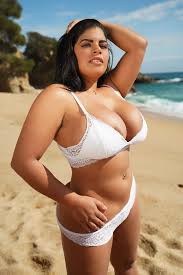 Sheila Ortega On Twitter Sheila Ortega Curvy Models Crochet Bikini