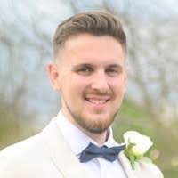 Douglas Warden's Instagram, Twitter & Facebook