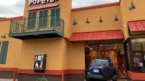 Man Injured When Car Crashes Into Popeyes Restaurant In Queens Village Abc7 New York