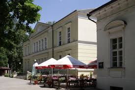 Tylko aktualne oferty sprzedaży domów w serwisie gratka.pl. Kuren In Cieplice Bad Warmbrunn Am Riesengebirge
