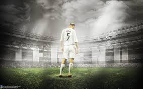 Are you searching for zinedine zidane wallpapers? Hd Wallpaper Soccer Zinedine Zidane French Real Madrid C F Wallpaper Flare