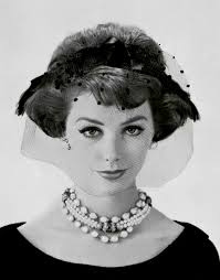 Le portail boursorama.com compte plus de 30 millions de visites mensuelles et plus de 290 millions de pages vues par mois, en moyenne. Sophia S Vintage Fashion Pic K S