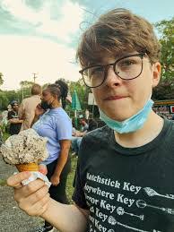 Ernest Upton's Instagram, Twitter & Facebook