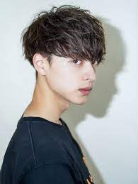 2021年冬 メンズ ショートの髪型 ヘアアレンジ 人気順 13ページ目 ホットペッパービューティー ヘアスタイル ヘアカタログ 2021 パーマ メンズヘアカット スパイラルパーマ メンズ