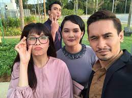 Drama lakonan scha dan aiman hakim ridza berjaya membuatkan penonton teruja menyaksikan drama ini. Urusan Hati Cik Drama Queen Sinopsis Info Drama