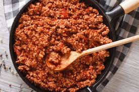 Les Tomates Farcies De Cyril Lignac La Recette Sauce Bolognaise Idee Recette Recette Sauce Bolognaise