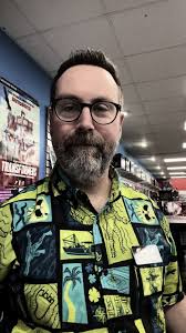 Celebrate the Halloween season with the creepy comix book recommendations!  #limaohio #comicsoftiktok #comicshop #halloween