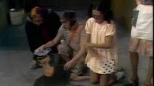 Read 5 reviews from the world's largest community for readers. Chaves O Belo Adormecido 1975 Em Espanhol Vizinhanca Do Chaves Definitivamente Chespirito Chaves E Chapolin