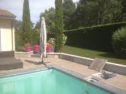 Un jeune jardinier tente tant bien que mal d'entretenir et de maintenir l'équilibre des luxuriants jardins suspendus de babylone. Contrat D Entretien Des Espaces Verts En Gironde Les Jardins De Guyenne