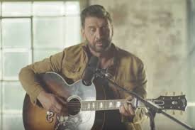 Im A Celebritys Nick Knowles Makes It Into The Vodafone