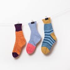Falls sie fragen zu unseren programm oder zu bestimmten materialien haben, sprechen sie uns gerne über das kontaktformular an. Coop Knits Socks Yeah Dk Volume 1 Fine Fettle Fibres Knitting Supplies Workshops