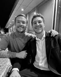 I love a lil' hoodie-rat, that's a fact.