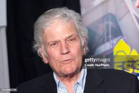 21 Photos & High Res Pictures