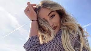 Sabrina Randolph's Instagram, Twitter & Facebook