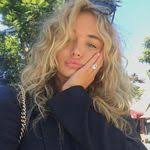 Melanie Bohr's Instagram, Twitter & Facebook