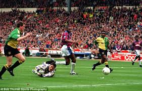 Loved watching videos of him & always remember his great goal vs wimbledon. Dalian Atkinson The Tragic Final Days Of Aston Villa Hero Who Died After Being Tasered By Police Daily Mail Online