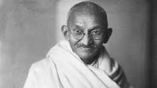 Mohandas Gandhi - Biography, Facts & Beliefs | HISTORY