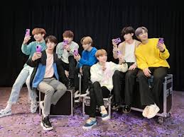 See more ideas about bts, photocard, bangtan sonyeondan. Samsung Trends On Twitter As Bts Armys Rush To Get Free Photocards