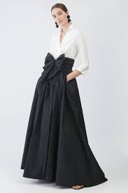 Black And White Formal Attire For Ladies Black White Cache Caeur Taffeta Dress Collection Dresses Collection Collection Ch Carolina Herrera Casual Dress Outfits Taffeta Dress Summer Dress Outfits
