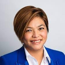 Kellie Rainbow's Instagram, Twitter & Facebook