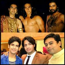 Saurabh raj jain, shaheer sheikh, aham sharma, pooja sharma, arav chowdhary, arpit ranka, praneet bhat, rohit bhardwaj, saurav gurjar, thakur anoop singh, riya deepsi, shafaq naaz, nissar khan. Mahabharat Behind Scene Pandu Dhristarata Vidur Photo Pose For Man Guy Pictures Bahubali Movie