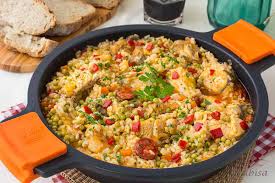 Pan de pueblo con queso, un aperitivo para compartir. Arroz Con Pollo Y Pimientos Del Piquillo La Cocina De Frabisa La Cocina De Frabisa