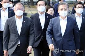 자녀 6 순위 키워드 빈도 1 정몽구 80 2 정몽준 14 3 이건희 11 4 정의선 7 5 유병언 3 정주영 3 7 이명박 2 박정희 2 최태원 2 이재용 2 나경원 2. ìš°ë¦¬ íšŒìž¥ë‹˜ ì •ì˜ì„ ì˜ í˜„ëŒ€ì°¨ì— ë°•ìˆ˜ ë³´ë‚¸ ë¬¸ëŒ€í†µë ¹ ì—°í•©ë‰´ìŠ¤