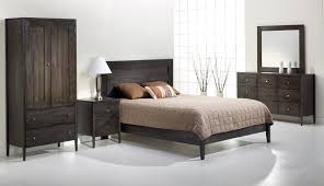 .presents 'soho' bedroom set with platform bed that will add a touch of distinction and style to your bedroom and will this set features exclusive modern design, warm dark brown color finish, durable. Soho Bedroom Collection Solid Wood Furniture Woodcraft