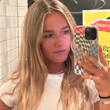 Aleksandra Maria (@aleksandramariarose)