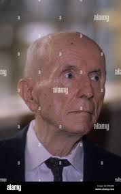 ROGER STEVENS 1997.k9805jkel.Roger L. Stevens founder of the Kennedy Center  honored with his own sculpted Bust. © James M. Kelly/Globe Photos/ZUMA  Wire/Alamy Live News Stock Photo