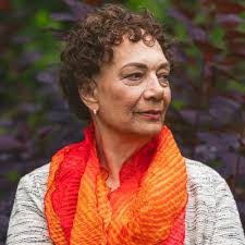 Cheryl Barnard's Instagram, Twitter & Facebook