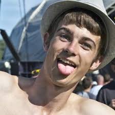 Craig Skilling's Instagram, Twitter & Facebook