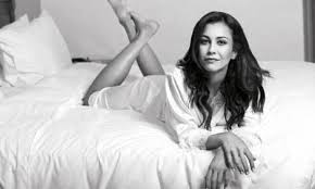 Η βαρβάρα λάρμου έγινε δασκάλα yoga! Barbara Larmoy Moy Aresei H Moda Kai H Ais8htikh Gossip Tv Gr