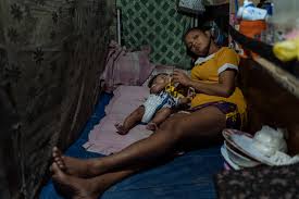 PHOTOS: Teen Moms In The Philippines — A National Emergency : Goats and  Soda : NPR