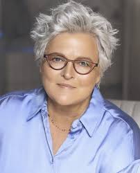 Karen Meiring's Instagram, Twitter & Facebook