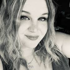 Find all of our Country Girl apparel at lucklessclothing.com 👏🏻