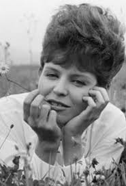 K-Retro: Monsterlåt: Manuelas "Mama" eller Musik över Gränserna