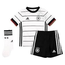 Wij versturen gratis naar nederland en belgië bij orders de duitsland retro collectie is ontworpen door het designteam van copa football. Duitsland Shirt Bestel Jouw Duitsland Voetbalshirt Hier