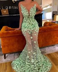 Parmi toutes les robes pour un mariage existantes, vous devez dénicher celle qui correspond au mieux à plusieurs critères, notamment la saison, le style du mariage et bien sûr vos préférences.en polyester, en viscose ou en coton, ces robes sont confortables et se déclinent dans toutes les coupes, par. Robe Soiree Longue Robe Soiree Mariage Et Robe