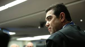 Ministro do TCU revela frustração em julgamentos sobre fraudes no INSS;  entenda