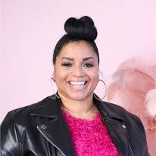 Angela Riddick's Instagram, Twitter & Facebook