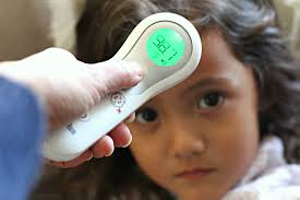 Telling water temperature without a thermometer you may know that the temperature of the water used to steep your tea can have a direct and measurable impact on the flavor of your final cup, but do you really need a thermometer or specialized electric kettle to end up with a good brew? Fever Facts Most Parents Don T Know With Braun Thermometers Toddler Temperature Baby Temperature Fever