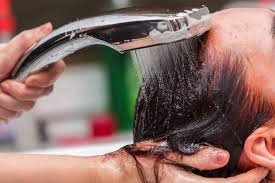 You know you'll need potent cleansing agents to effectively clean your. How To Use A Clarifying Shampoo To Remove Hair Color That S Gone Horribly Wrong