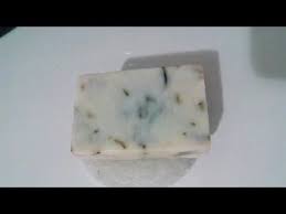 Lavanta Panosundaki Pin