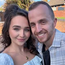 I was referred to the rheumatologist after the doctor did the pain points  test. The rheumatologist sent my referral back to the doctor saying it  doesn't meet the guidelines. Then my doctors