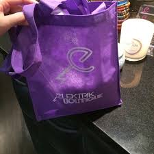 Shopsleuth's elektrik boutique store locator found 0 store locations in malls and outlets in 0 states. Elektrik Boutique 2 Tips From 33 Visitors