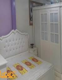 غرفة نوم 7 قطع خشب ماليزي لون اوف وايت سرير بمقاس 2 2 متر