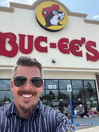 On my way back home from a conference in Tennessee. I had to make a stop  and see my friend Buc-ee! Who would've ever thought a gas station would  become this popular?